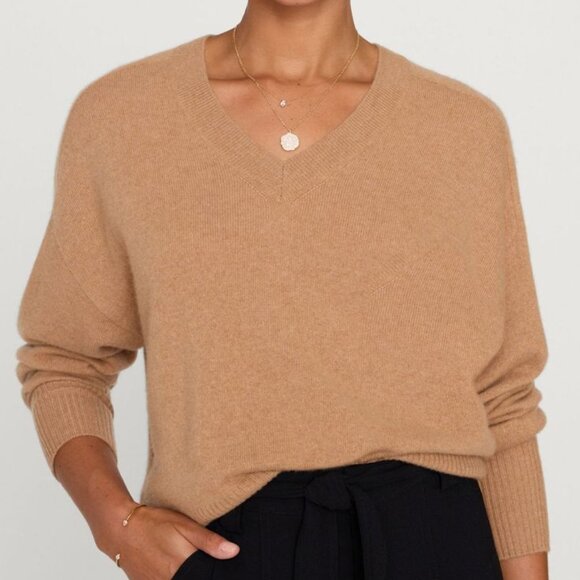 Vintage Unisex Lambs Wool Sweater sz L - Classic Camel - Picture 1 of 12